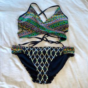 Cleanwater Boho Style Wrap Tie Top Bikini Size XL